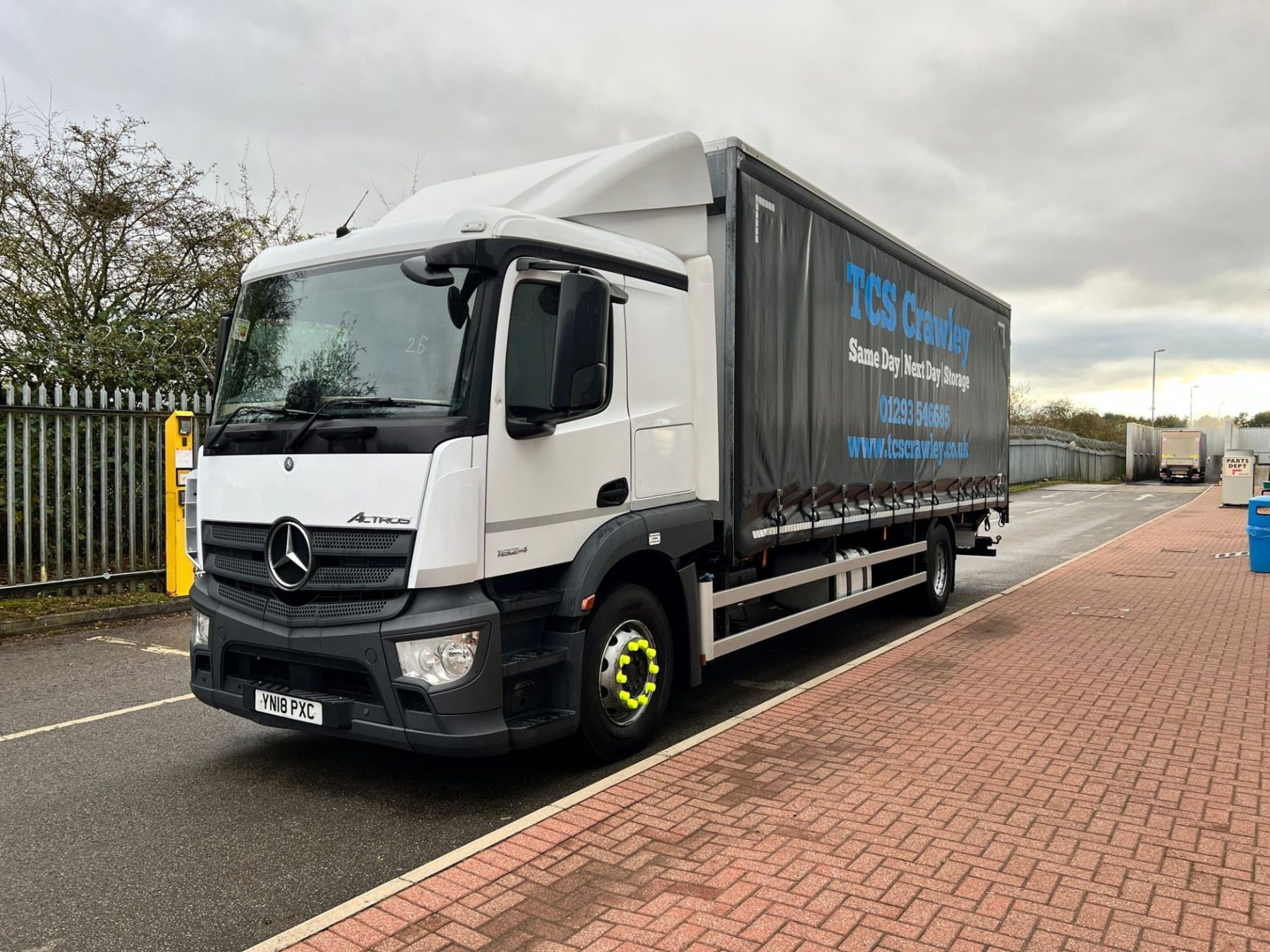 TCS Crawley | Same Day Delivery | Next Day Delivery | Specialist Services | Warehousing | West Sussex